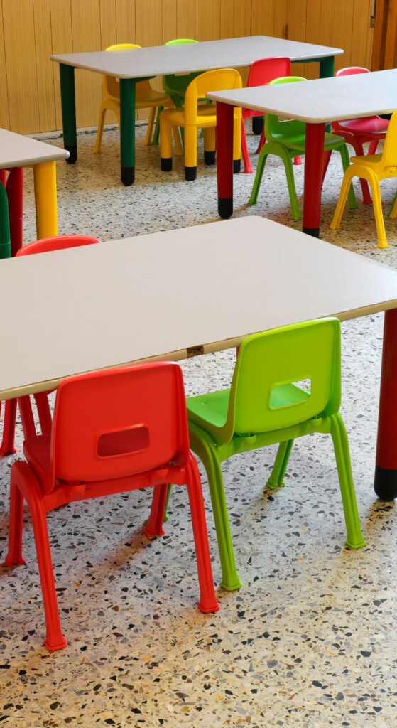 Mobiliari Escolar i Educació e2